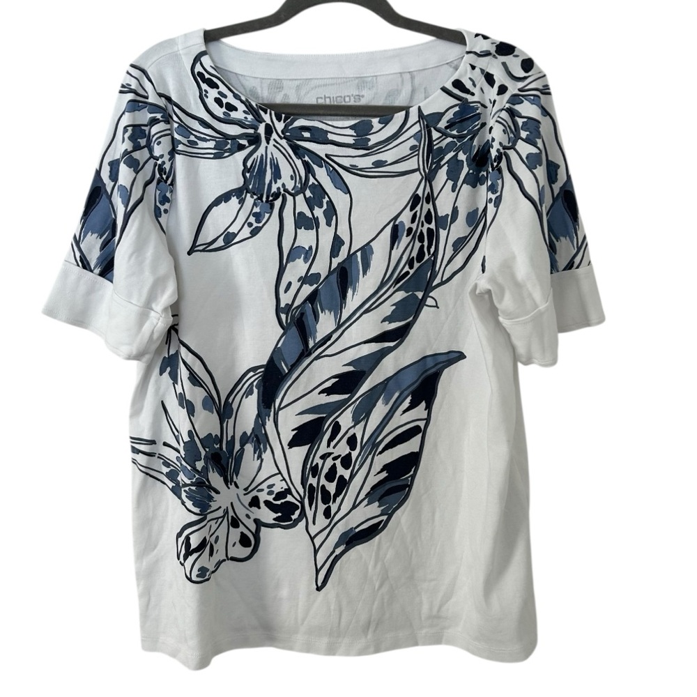 White & Blue Chico’s Floral Design Top Shirt Blouse Style Women’s Size XL (3)!
